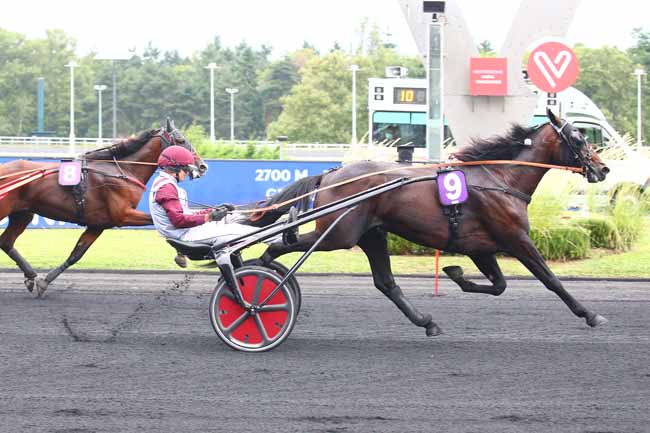 Photo d'arrivée de la course pmu PRIX PIERRE PLAZEN à PARIS-VINCENNES le Samedi 21 août 2021