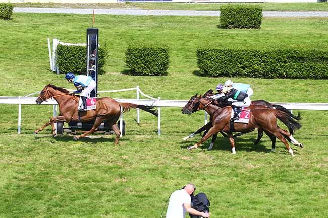 Photo d'arrivée de la course pmu PRIX 3601 DES CONSULTANTS PARIS-TURF à CLAIREFONTAINE le Mercredi 25 août 2021