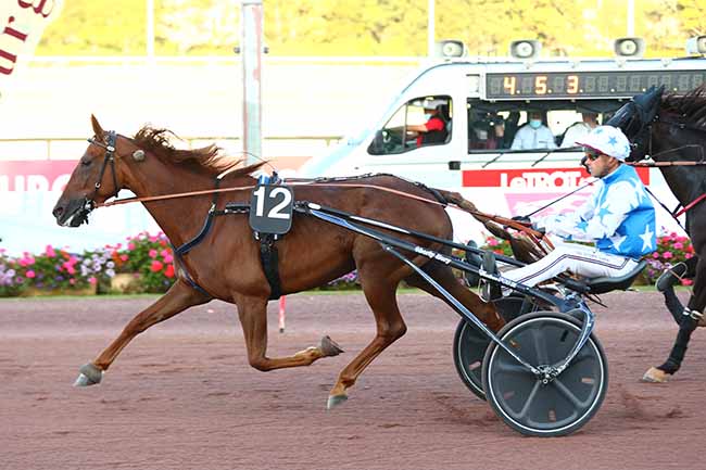 Photo d'arrivée de la course pmu PRIX DE CLAIREFONTAINE à CABOURG le Vendredi 27 août 2021
