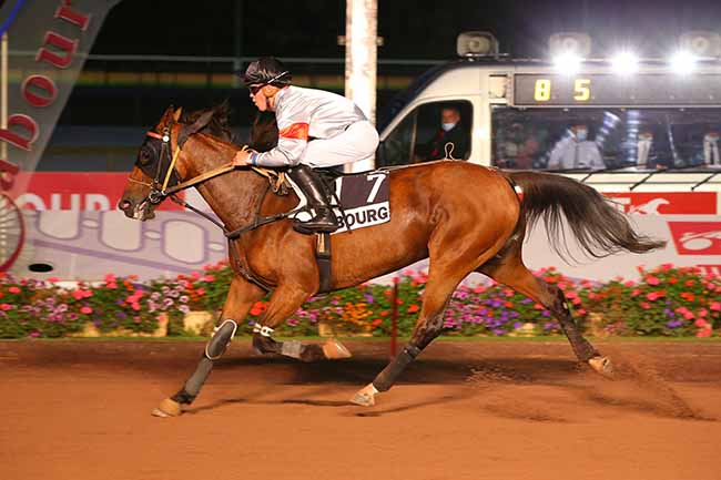 Photo d'arrivée de la course pmu PRIX D'ALENCON à CABOURG le Vendredi 27 août 2021