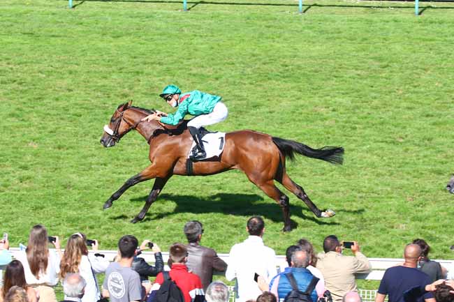 Photo d'arrivée de la course pmu BARRIERE PRIX QUINCEY à DEAUVILLE le Dimanche 29 août 2021