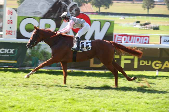 Photo d'arrivée de la course pmu PRIX GROUPAMA (PRIX DES HALLES DE CRAON) à CRAON le Lundi 6 septembre 2021