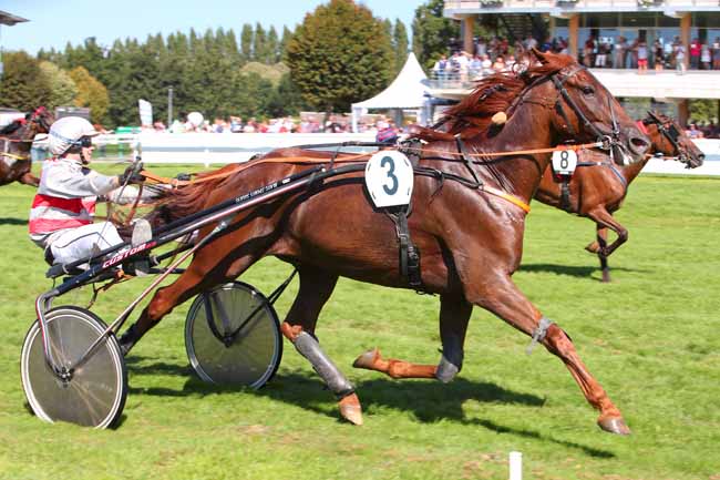Photo d'arrivée de la course pmu TROPHEE VERT DES APPRENTIS KRAFFT à CRAON le Lundi 6 septembre 2021