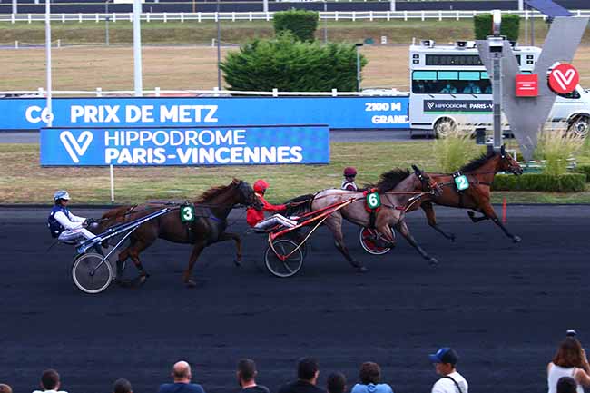 Photo d'arrivée de la course pmu PRIX DE METZ à PARIS-VINCENNES le Jeudi 9 septembre 2021