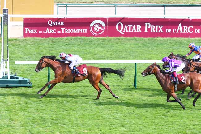 Photo d'arrivée de la course pmu QATAR PRIX VERMEILLE à LONGCHAMP le Dimanche 12 septembre 2021