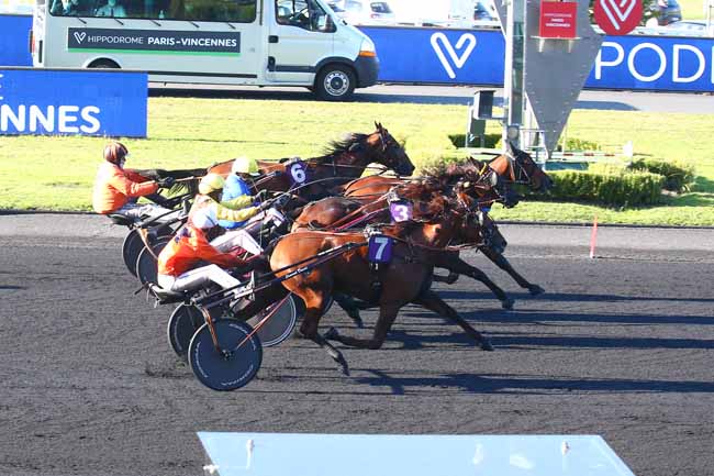 Photo d'arrivée de la course pmu PRIX DE NARBONNE à PARIS-VINCENNES le Jeudi 23 septembre 2021