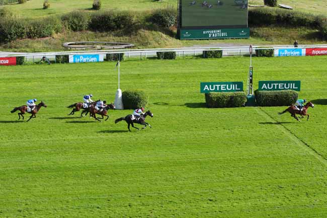 Photo d'arrivée de la course pmu PRIX FEZENSAC à AUTEUIL le Jeudi 30 septembre 2021