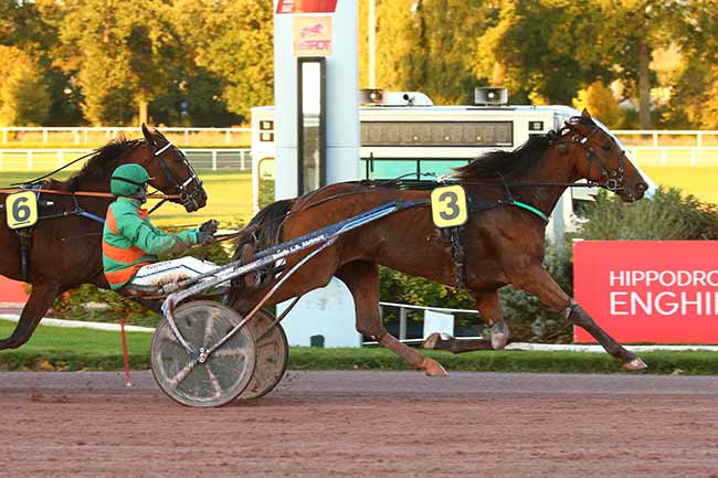 Photo d'arrivée de la course pmu PRIX DU FAUBOURG SAINT-HONORE à ENGHIEN le Jeudi 21 octobre 2021