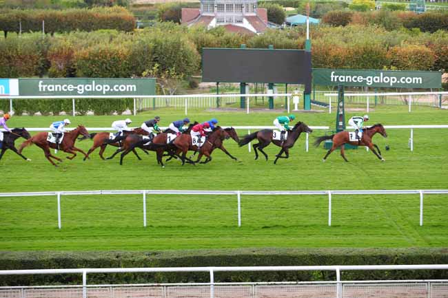 Photo d'arrivée de la course pmu CRITERIUM DE SAINT-CLOUD à SAINT CLOUD le Samedi 23 octobre 2021