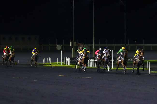 Photo d'arrivée de la course pmu PRIX ORION à PARIS-VINCENNES le Mardi 26 octobre 2021