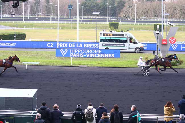 Photo d'arrivée de la course pmu PRIX DE LA BRESSE à PARIS-VINCENNES le Samedi 11 décembre 2021