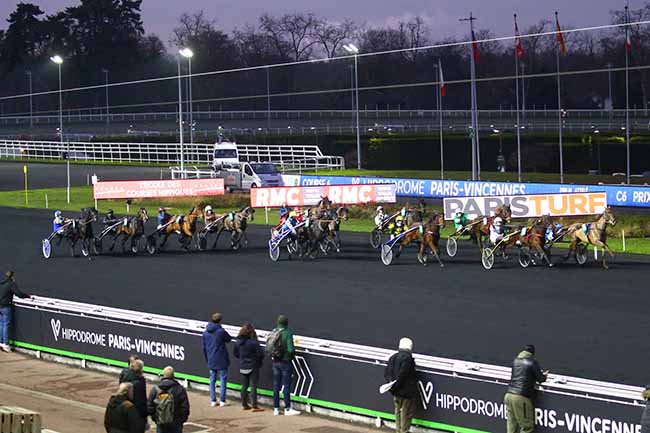 Photo d'arrivée de la course pmu PRIX ALBERT RAYON à PARIS-VINCENNES le Samedi 11 décembre 2021