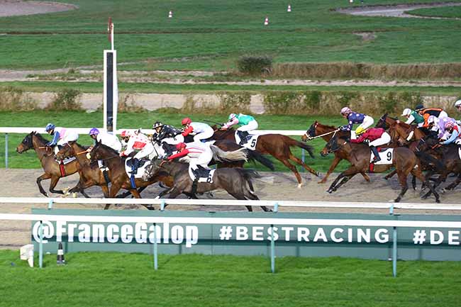 Photo d'arrivée de la course pmu PRIX DE RUGLES à DEAUVILLE le Mercredi 12 janvier 2022