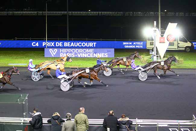 Photo d'arrivée de la course pmu PRIX DE BEAUCOURT à PARIS-VINCENNES le Vendredi 21 janvier 2022