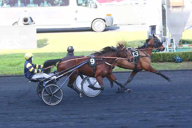 Photo d'arrivée de la course pmu PRIX PRO PATRIA à PARIS-VINCENNES le Dimanche 30 janvier 2022