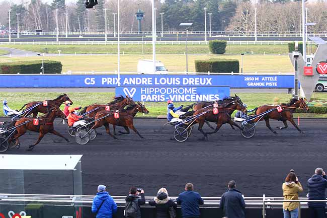 Photo d'arrivée de la course pmu PRIX ANDRE-LOUIS DREUX à PARIS-VINCENNES le Jeudi 3 février 2022