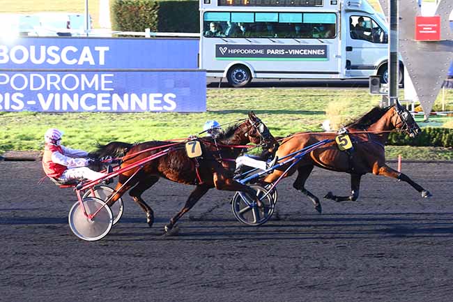 Photo d'arrivée de la course pmu PRIX DU BOUSCAT à PARIS-VINCENNES le Samedi 5 février 2022