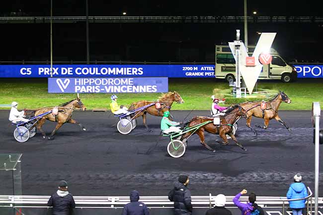 Photo d'arrivée de la course pmu PRIX DE COULOMMIERS à PARIS-VINCENNES le Samedi 5 février 2022