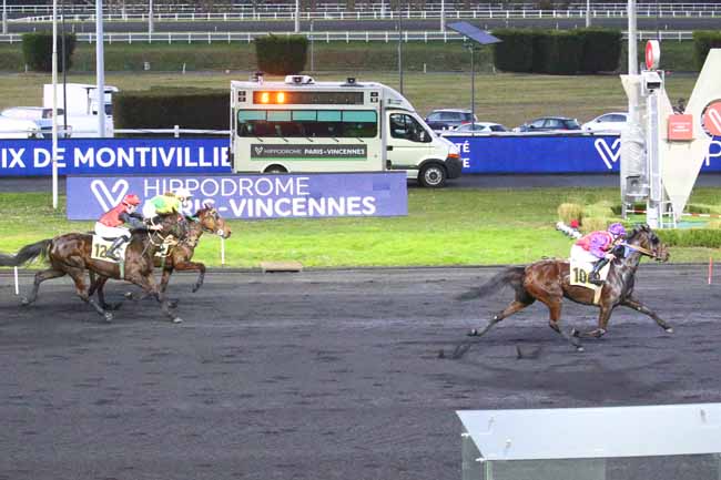 Photo d'arrivée de la course pmu PRIX DE MONTIVILLIERS à PARIS-VINCENNES le Lundi 7 février 2022