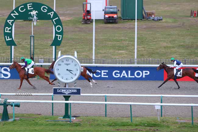 Photo d'arrivée de la course pmu PRIX DE LASSY à CHANTILLY le Mardi 15 février 2022