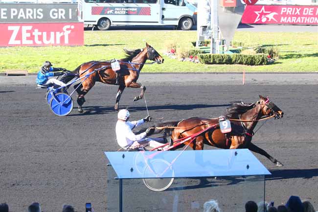 Photo d'arrivée de la course pmu PRIX AMERIQUE RACES ZETURF - PRIX DE PARIS à PARIS-VINCENNES le Dimanche 27 février 2022