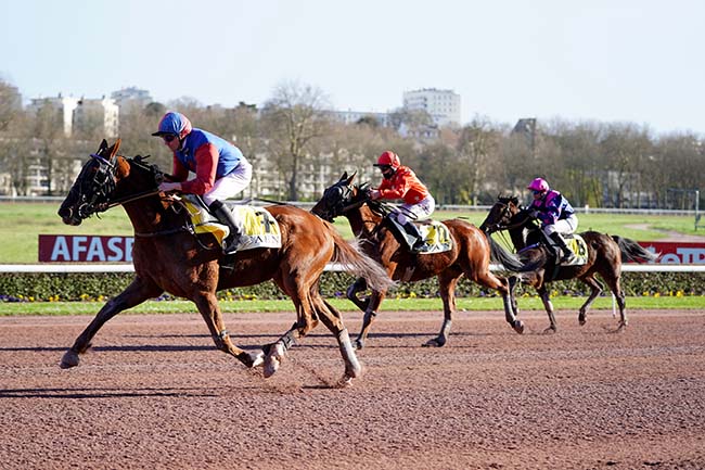 Photo d'arrivée de la course pmu PRIX DE PUCHAY à CAEN le Jeudi 17 mars 2022
