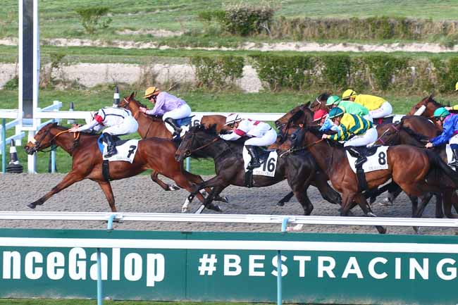 Photo d'arrivée de la course pmu PRIX DE L'OPERATION NEPTUNE à DEAUVILLE le Jeudi 7 avril 2022