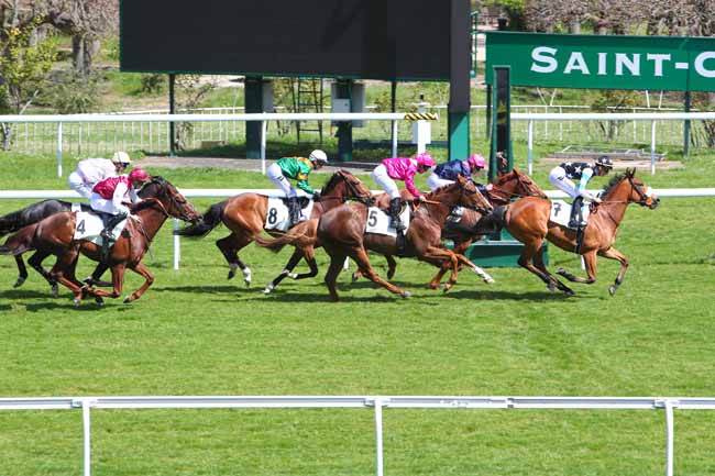 Photo d'arrivée de la course pmu PRIX PAT GLENNON à SAINT CLOUD le Vendredi 15 avril 2022