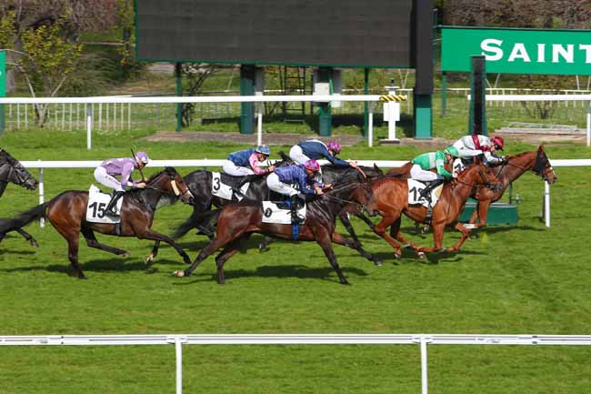 Photo d'arrivée de la course pmu PRIX DU LIEU MANCHON à SAINT CLOUD le Vendredi 15 avril 2022
