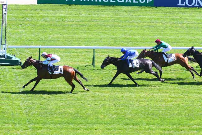 Photo d'arrivée de la course pmu PRIX FOULD à LONGCHAMP le Dimanche 17 avril 2022
