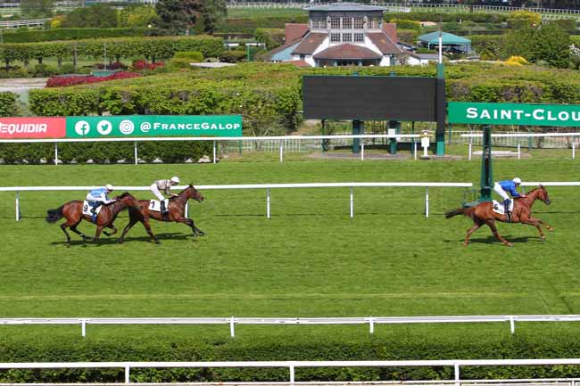 Photo d'arrivée de la course pmu PRIX PRALINE à SAINT CLOUD le Vendredi 29 avril 2022