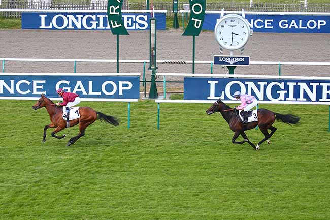 Photo d'arrivée de la course pmu PRIX DU MONT PAGNOTTE à CHANTILLY le Vendredi 6 mai 2022