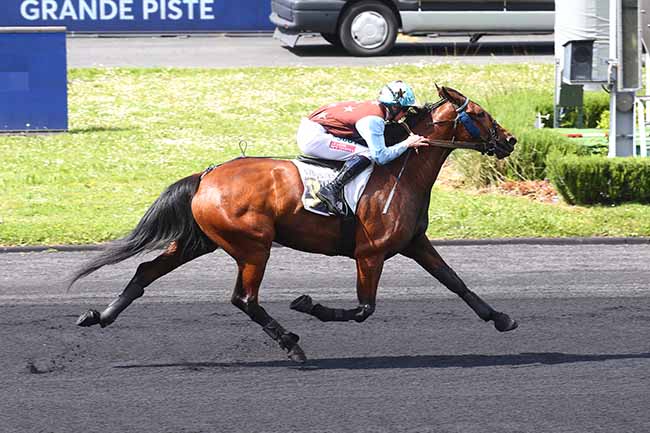 Photo d'arrivée de la course pmu PRIX DE RENNES à PARIS-VINCENNES le Samedi 7 mai 2022