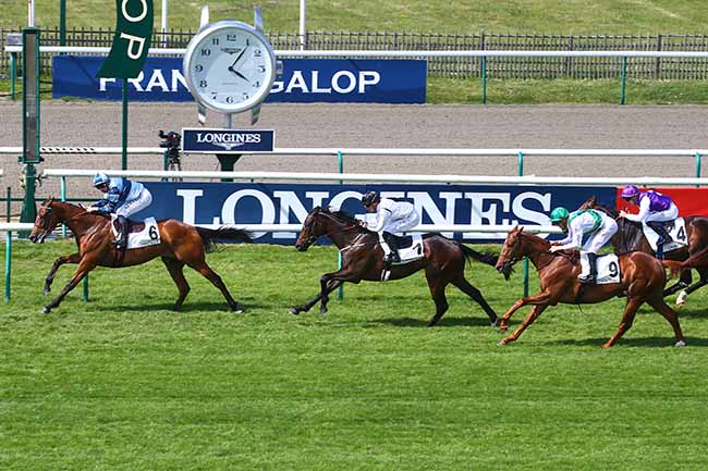 Photo d'arrivée de la course pmu PRIX DE L'HERMITAGE à CHANTILLY le Mardi 10 mai 2022