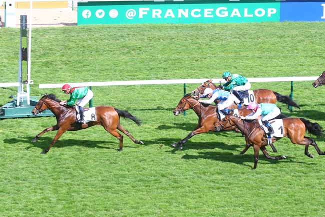 Photo d'arrivée de la course pmu PRIX FINLANDE à LONGCHAMP le Jeudi 19 mai 2022