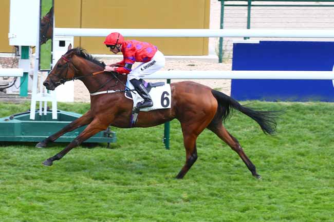 Photo d'arrivée de la course pmu PRIX D'ISPAHAN à LONGCHAMP le Dimanche 29 mai 2022