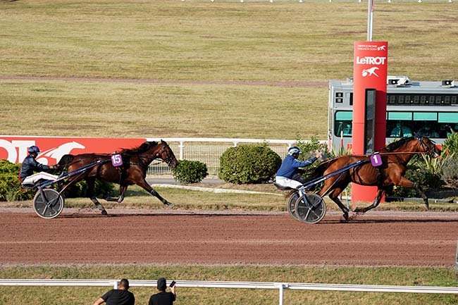 Photo d'arrivée de la course pmu PRIX DE BERTINCOURT à ENGHIEN le Mercredi 13 juillet 2022