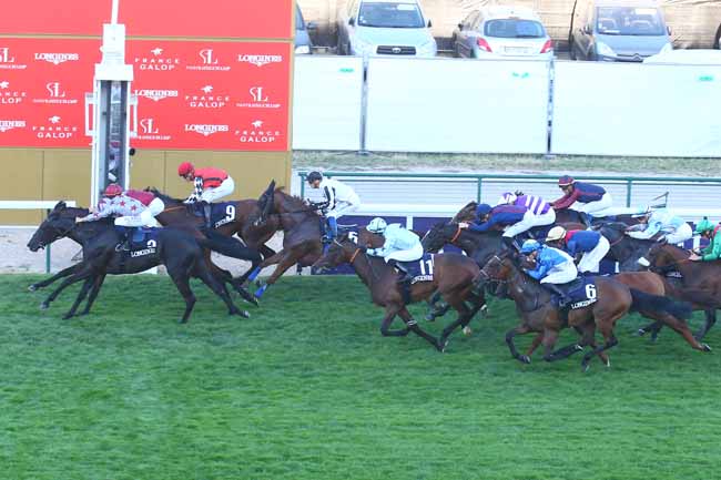Photo d'arrivée de la course pmu LONGINES HANDICAP DE LA FETE NATIONALE à LONGCHAMP le Jeudi 14 juillet 2022