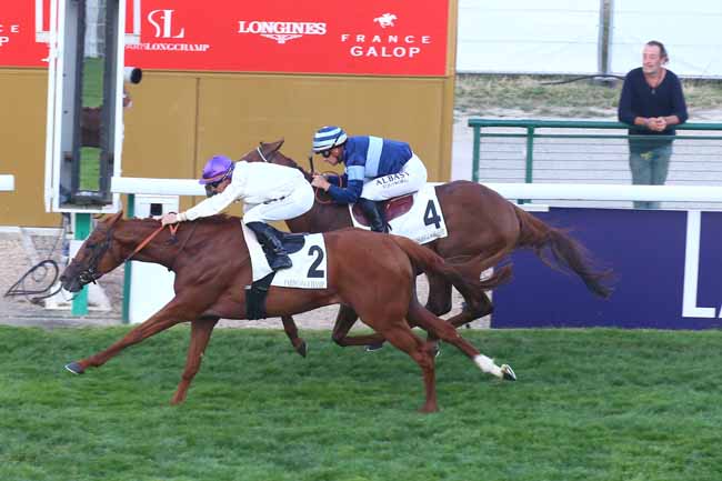 Photo d'arrivée de la course pmu GRAND PRIX DE PARIS à LONGCHAMP le Jeudi 14 juillet 2022