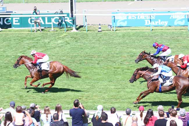 Photo d'arrivée de la course pmu PRIX ROTHSCHILD à DEAUVILLE le Mardi 2 août 2022