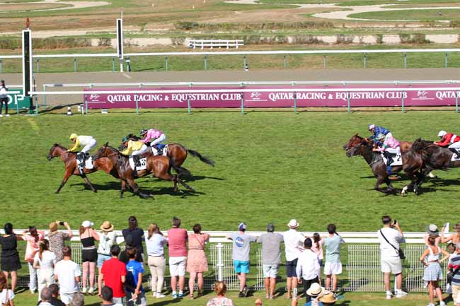 Photo d'arrivée de la course pmu MOROCCO CUP - PRIX DE CREPON à DEAUVILLE le Mardi 9 août 2022