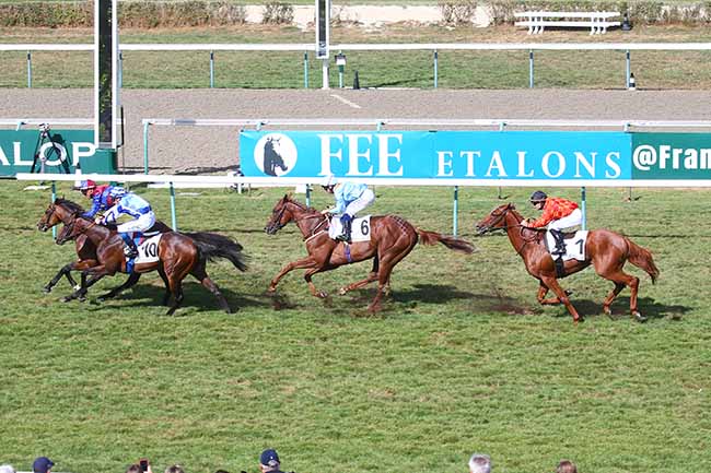Photo d'arrivée de la course pmu CRITERIUM DU FONDS EUROPEEN DE L'ELEVAGE à DEAUVILLE le Samedi 20 août 2022