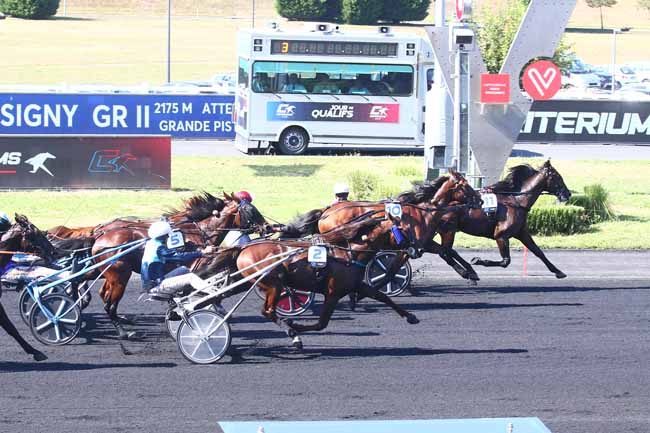Photo d'arrivée de la course pmu CRITERIUM 3 ANS - Q2 - PRIX ABEL BASSIGNY à PARIS-VINCENNES le Samedi 20 août 2022