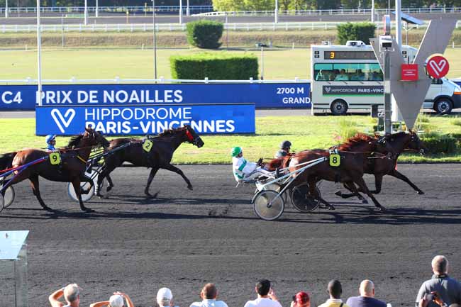 Photo d'arrivée de la course pmu PRIX DE NOAILLES à PARIS-VINCENNES le Mercredi 24 août 2022