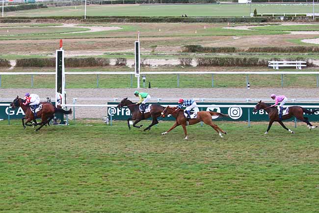 Photo d'arrivée de la course pmu PRIX DE BREVEDENT - PRIX LES PARIS RMC 12H/13H SAMEDI-DIMANCHE à DEAUVILLE le Jeudi 25 août 2022