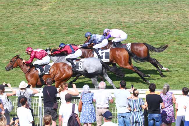 Photo d'arrivée de la course pmu PRIX #RACEANDCARE (PRIX IRISH RIVER) à DEAUVILLE le Samedi 27 août 2022