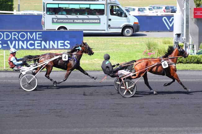 Photo d'arrivée de la course pmu PRIX DE DOLE à PARIS-VINCENNES le Samedi 27 août 2022