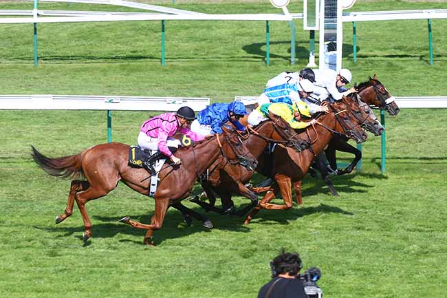 Photo d'arrivée de la course pmu PRIX DE LA FORET DE RETZ à COMPIEGNE le Mercredi 31 août 2022