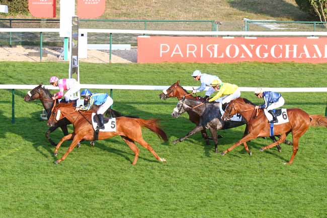 Photo d'arrivée de la course pmu PRIX DE MADRID à LONGCHAMP le Jeudi 1 septembre 2022