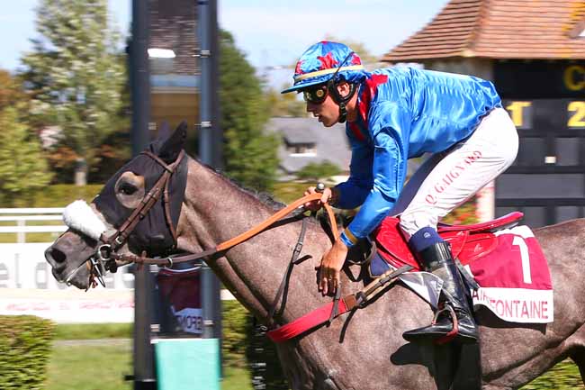 Photo d'arrivée de la course pmu PRIX COMMUNAUTE D'AGGLOMERATION MONT-SAINT-MICHEL NORMANDIE (PRIX D'ANGLET) à CLAIREFONTAINE le Lundi 12 septembre 2022